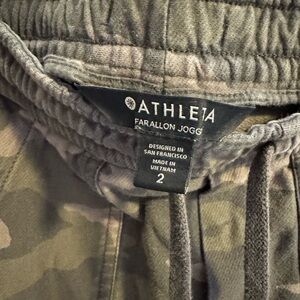 Athleta Farallon Jogger - Camouflage